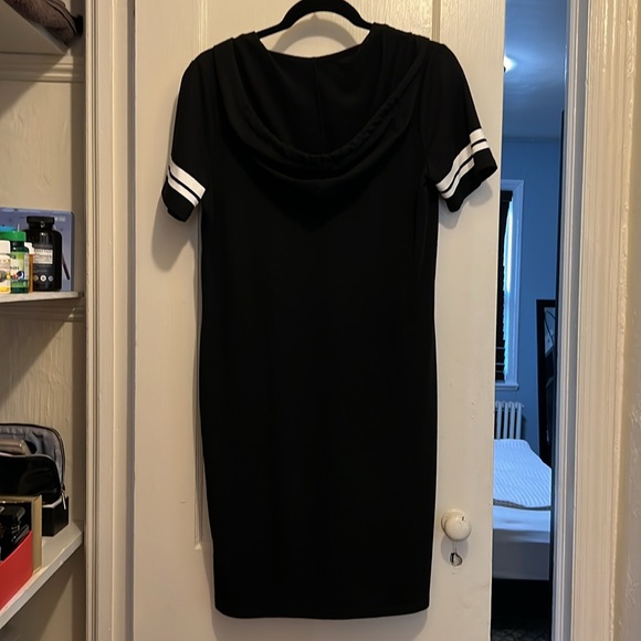 MK Dress - Picture 2 of 4